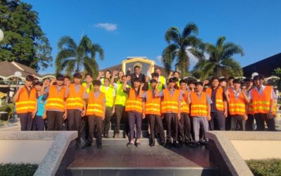 วิทยาลัยเทคนิคกาญจนดิษฐ์ กว่า 30 ชีวิต นำโดย ดร.สุธี ไทยเกิด ถึงที่ทำการ ณ อำเภอหาดใหญ่แล้ว