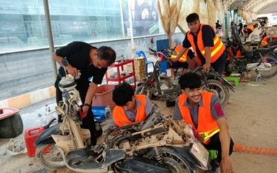 4 ธันวาคม 2568 วิทยาลัยเทคนิคกาญจนดิษฐ์ นำทีมโดย ดร.สุธี ไทยเกิด ผู้อำนวยการวิทยาลัยเทคนิคกาญจนดิษฐ์ ดำเนินการจัดโครงการศูนย์ซ่อมสร้างเพื่อชุมชน (Fix it จิตอาสา) ออกให้บริการฟื้นฟูผู้ประสบอุทกภัยในพื้นที่หาดใหญ่