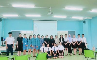 อาจารย์ไพรญา สุทธิโภชน์ หัวหน้าแผนกวิชาการบัญชี วิทยาลัยเทคนิคกาญจนดิษฐ์ นำนักศึกษาเข้าร่วมการแข่งขันกิจกรรมทักษะการบัญชีระดับประกาศนียบัตรวิชาชีพชั้นสูง (ปวส.) ในงานนิทรรศการศรีวิชัยแฟร์ KHANOM OPEN HOUSE