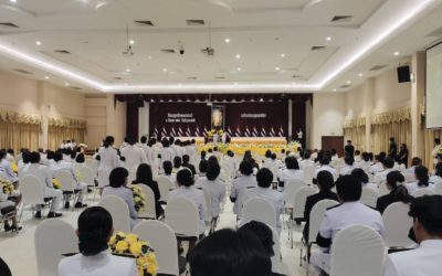 พิธีวันมาตรฐานฝีมือแรงงานแห่งชาติ เป็นการรำลึกถึง “พระบาทสมเด็จพระบรมชนกาธิเบศร มหาภูมิพลอดุลยเดชมหาราช บรมนาถบพิตร” (ในหลวง ร.๙) พระบิดาแห่งมาตรฐานการช่างไทย